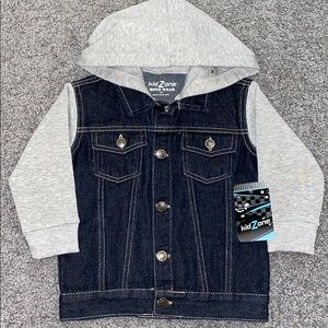 🟠 4/$25 Kids Jean Hoodie Size 2T NWT